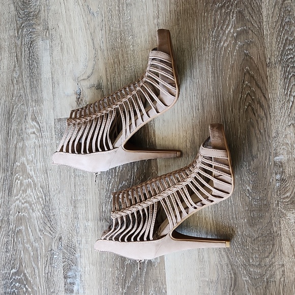 New heels - Picture 3 of 5